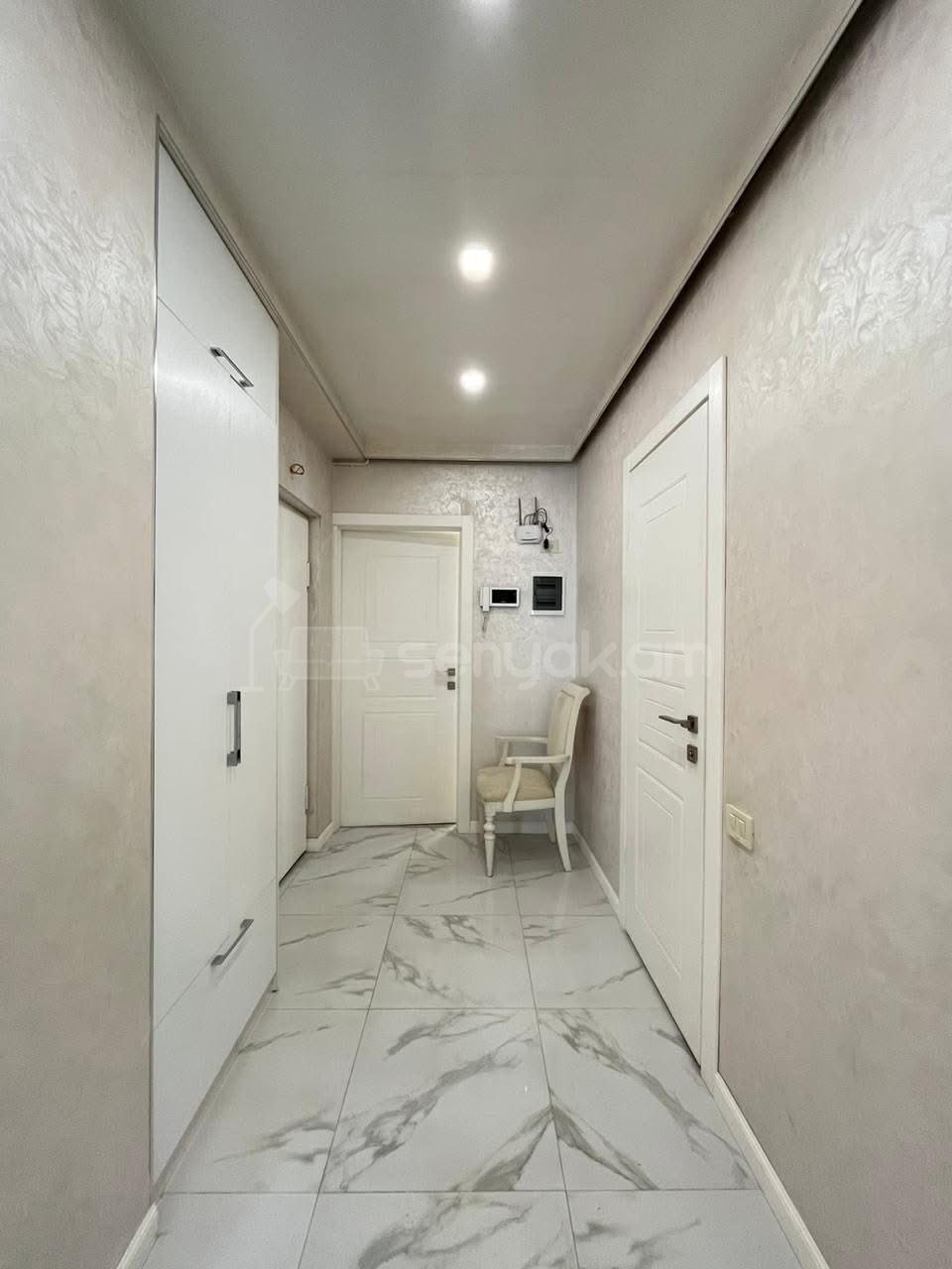 3 Սենյականոց Բնակարան Նորակառույցում, 80քմ, 3/4 հարկ, Դիզայներական Վերանորոգված, Կահավորված, Արևկող