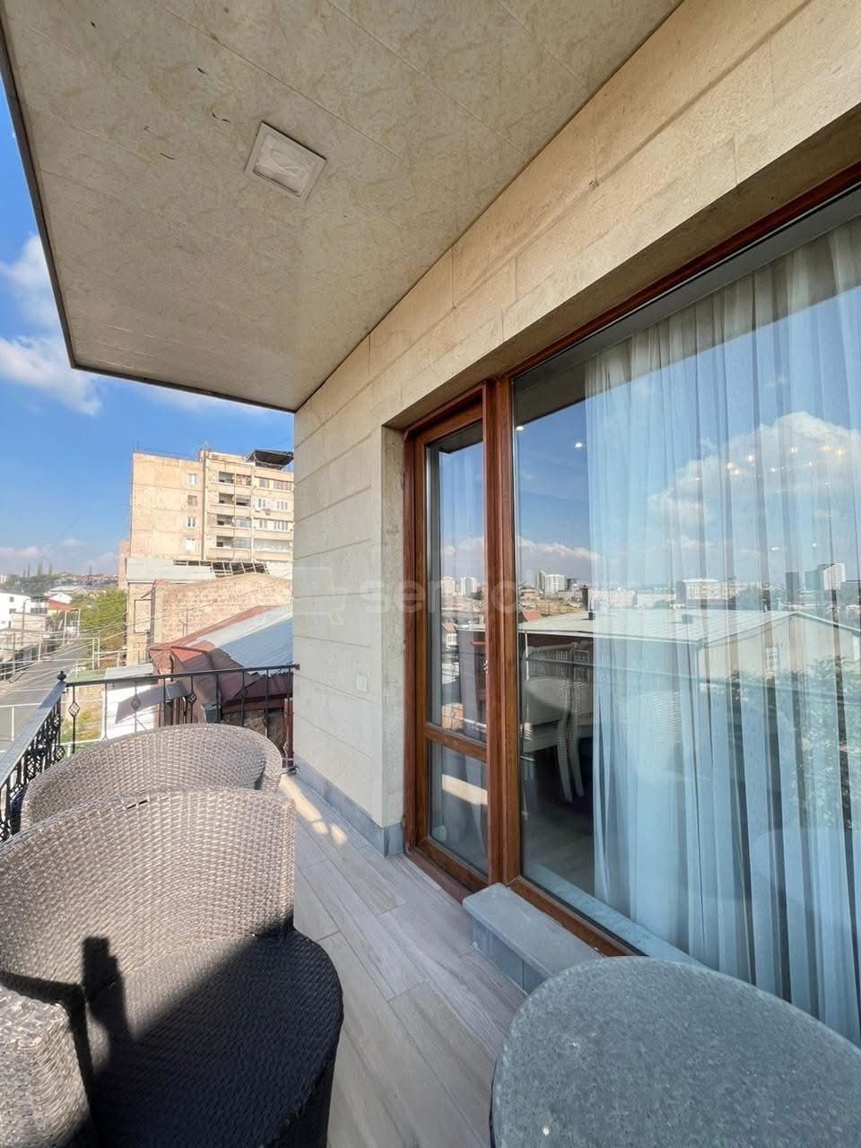 3 Սենյականոց Բնակարան Նորակառույցում, 80քմ, 3/4 հարկ, Դիզայներական Վերանորոգված, Կահավորված, Արևկող