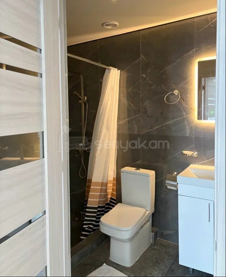 3 Սենյականոց Բնակարան Նորակառույցում, 110քմ, 12/18 հարկ, Կապիտալ Վերանորոգված