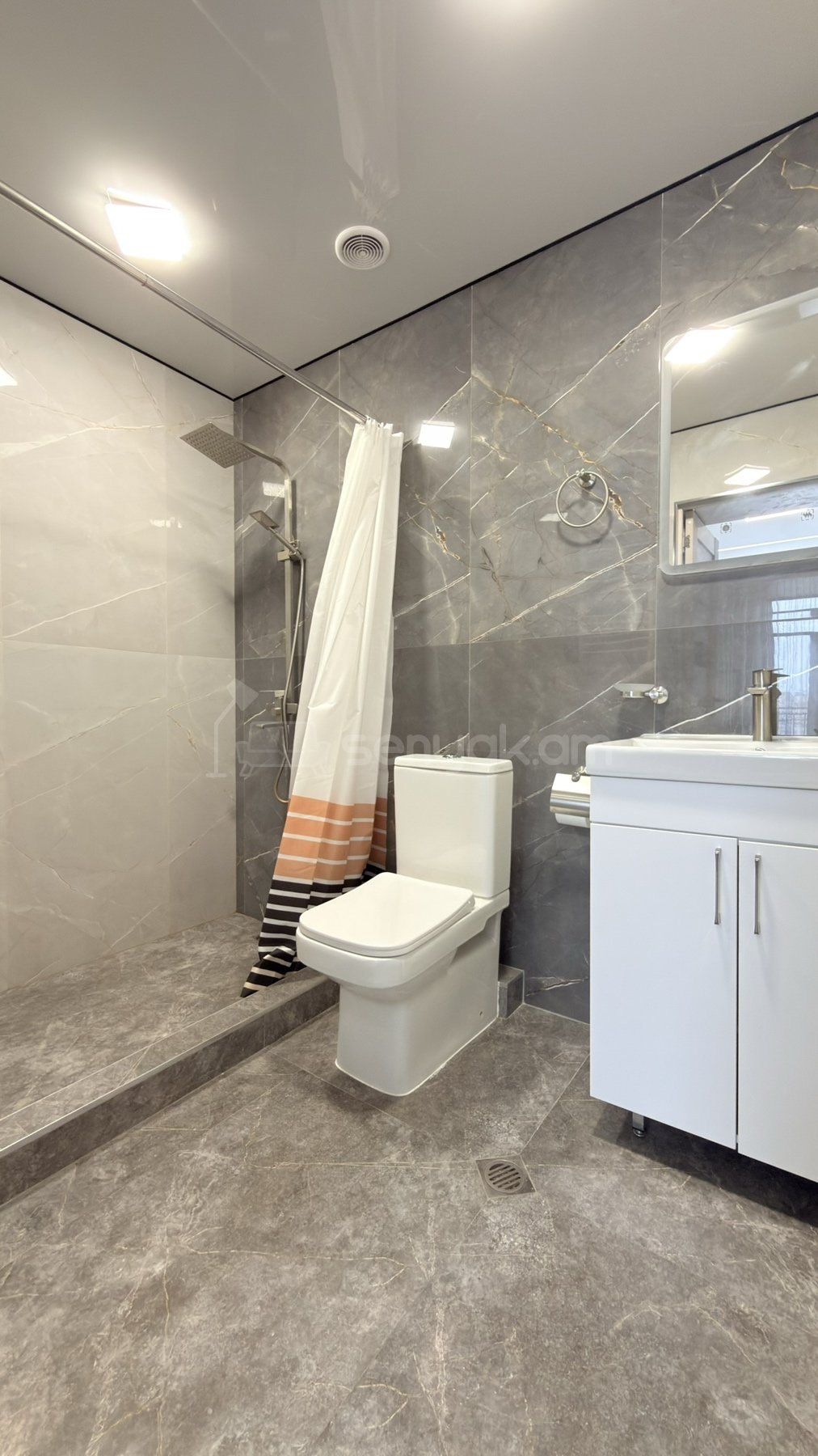 3 Սենյականոց Բնակարան Նորակառույցում, 110քմ, 12/18 հարկ, Կապիտալ Վերանորոգված