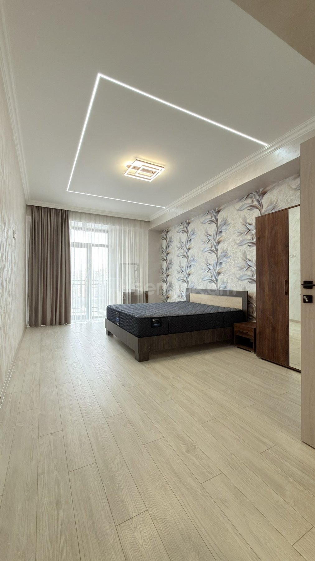 3 Սենյականոց Բնակարան Նորակառույցում, 110քմ, 12/18 հարկ, Կապիտալ Վերանորոգված