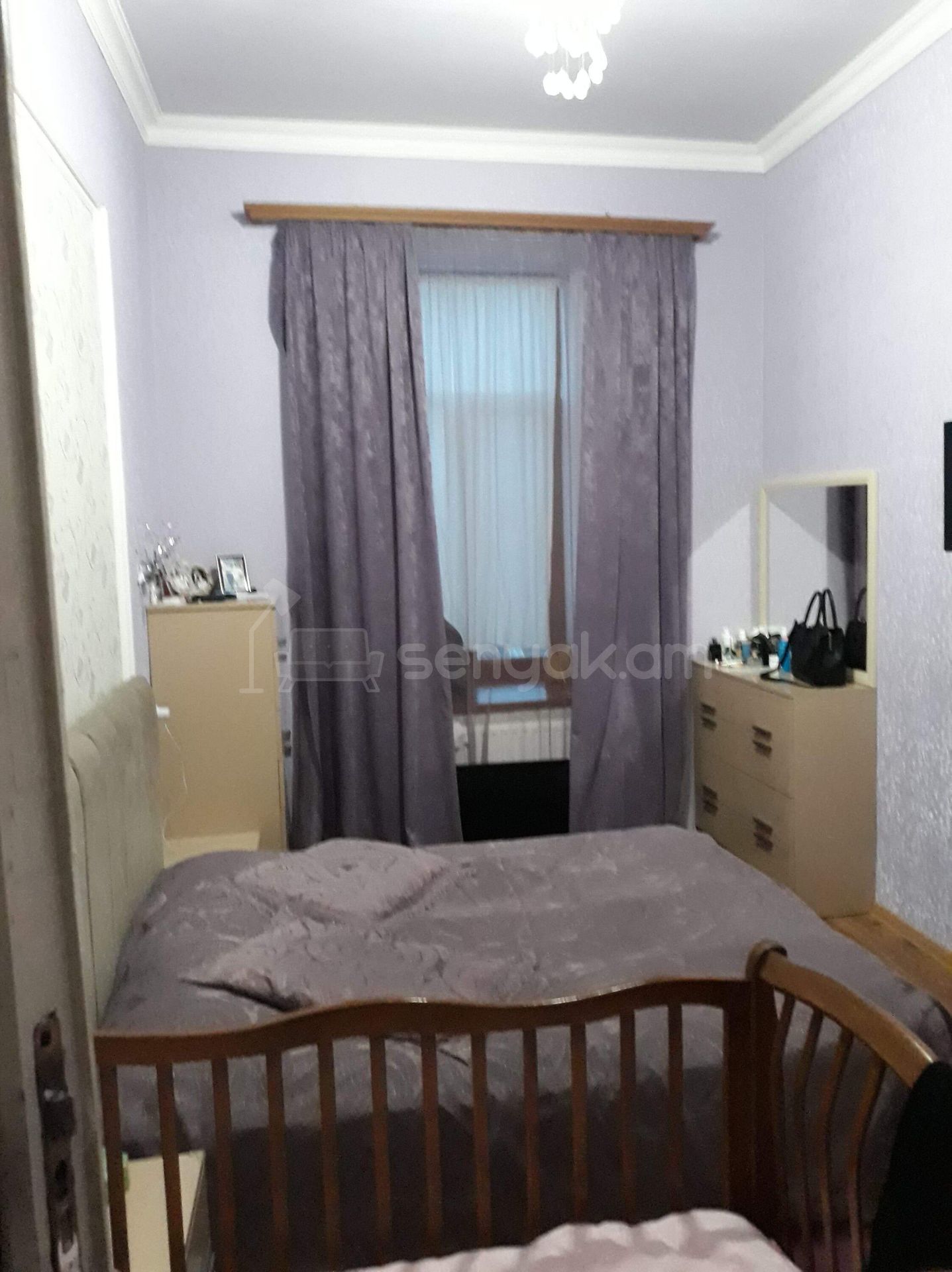 8 Սենյականոց Բնակարան Քարե Շենքում, 360քմ, 2/2 հարկ, Կոսմետիկ Վերանորոգված