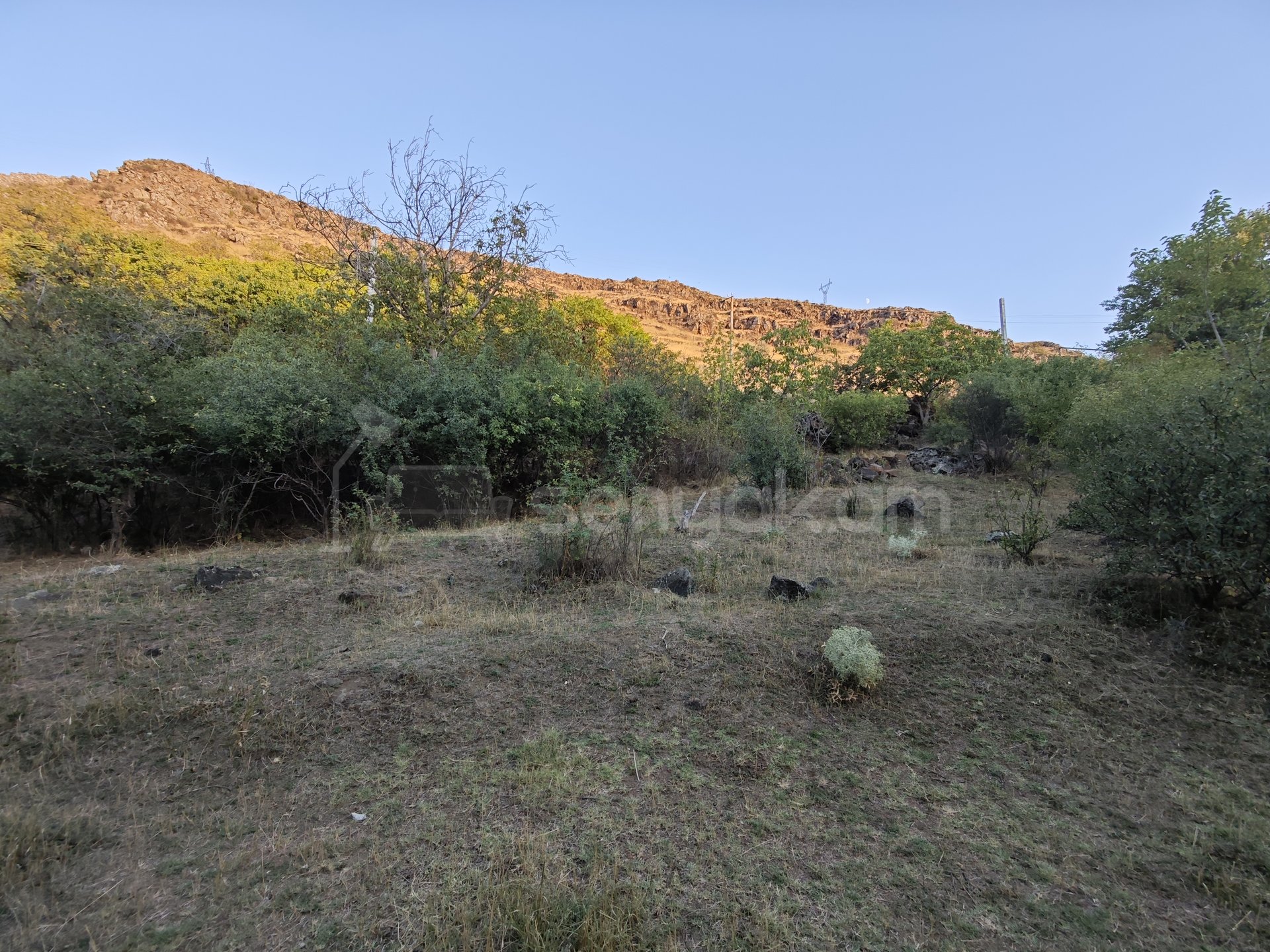 8 Սենյականոց Սեփական Տուն, 343քմ, Նորմալ Վիճակում, Ավտոտնակով