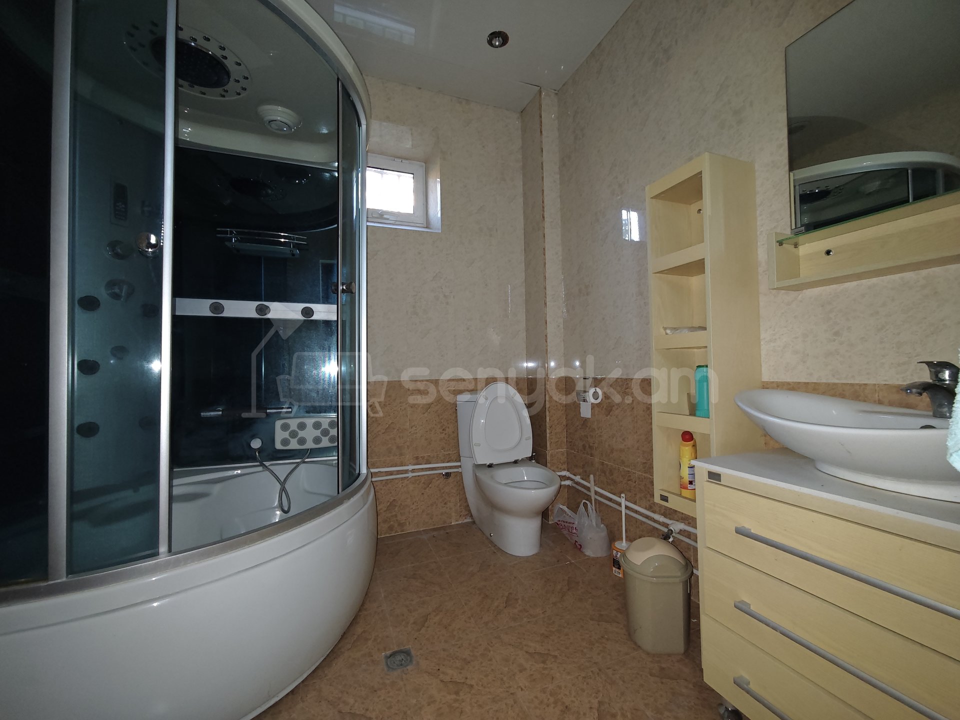 8 Սենյականոց Սեփական Տուն, 343քմ, Նորմալ Վիճակում, Ավտոտնակով