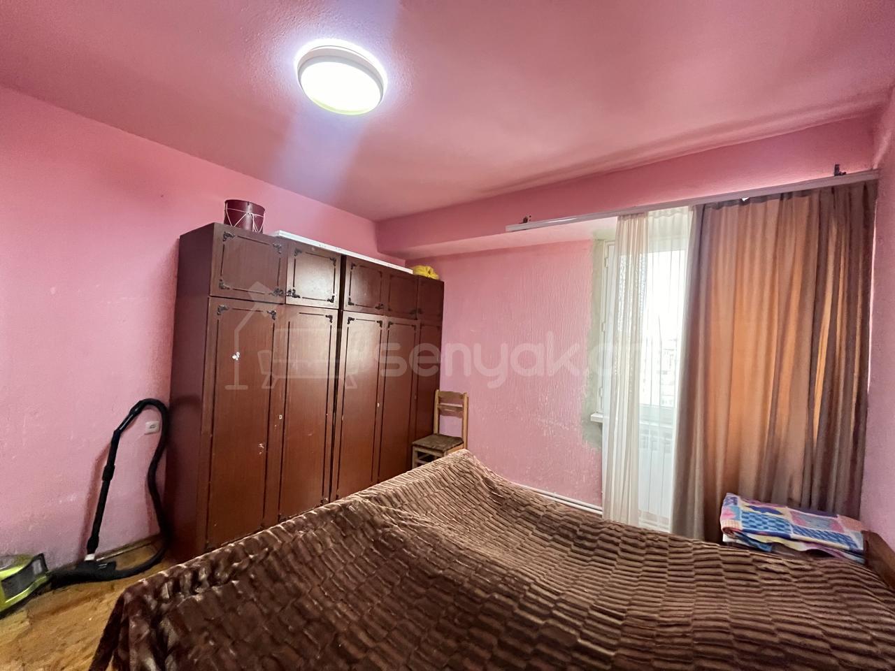 2 Սենյականոց Բնակարան, 87քմ, 9/9 հարկ, Նորմալ Վիճակում