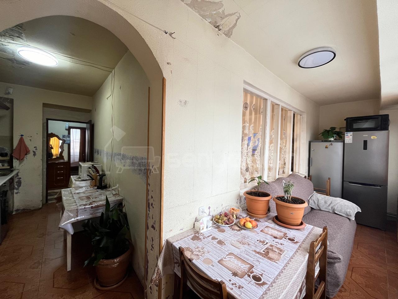 2 Սենյականոց Բնակարան, 87քմ, 9/9 հարկ, Նորմալ Վիճակում