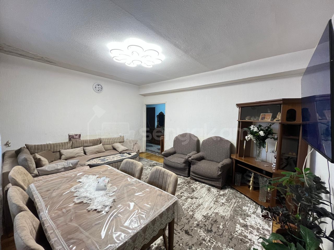 2 Սենյականոց Բնակարան, 87քմ, 9/9 հարկ, Նորմալ Վիճակում