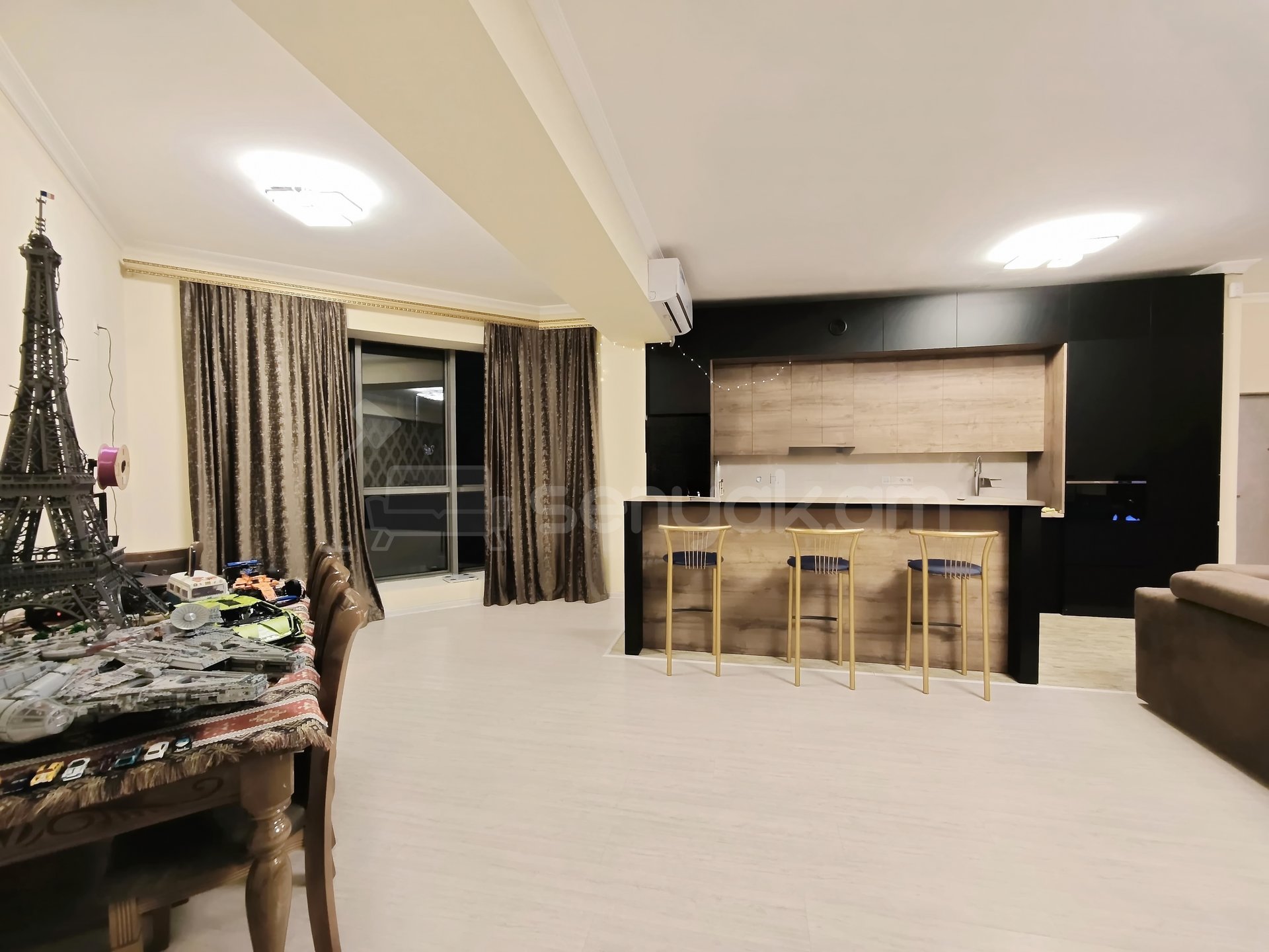 3 Սենյականոց Բնակարան Նորակառույցում, 121քմ, 5/14 հարկ, Կապիտալ Վերանորոգված