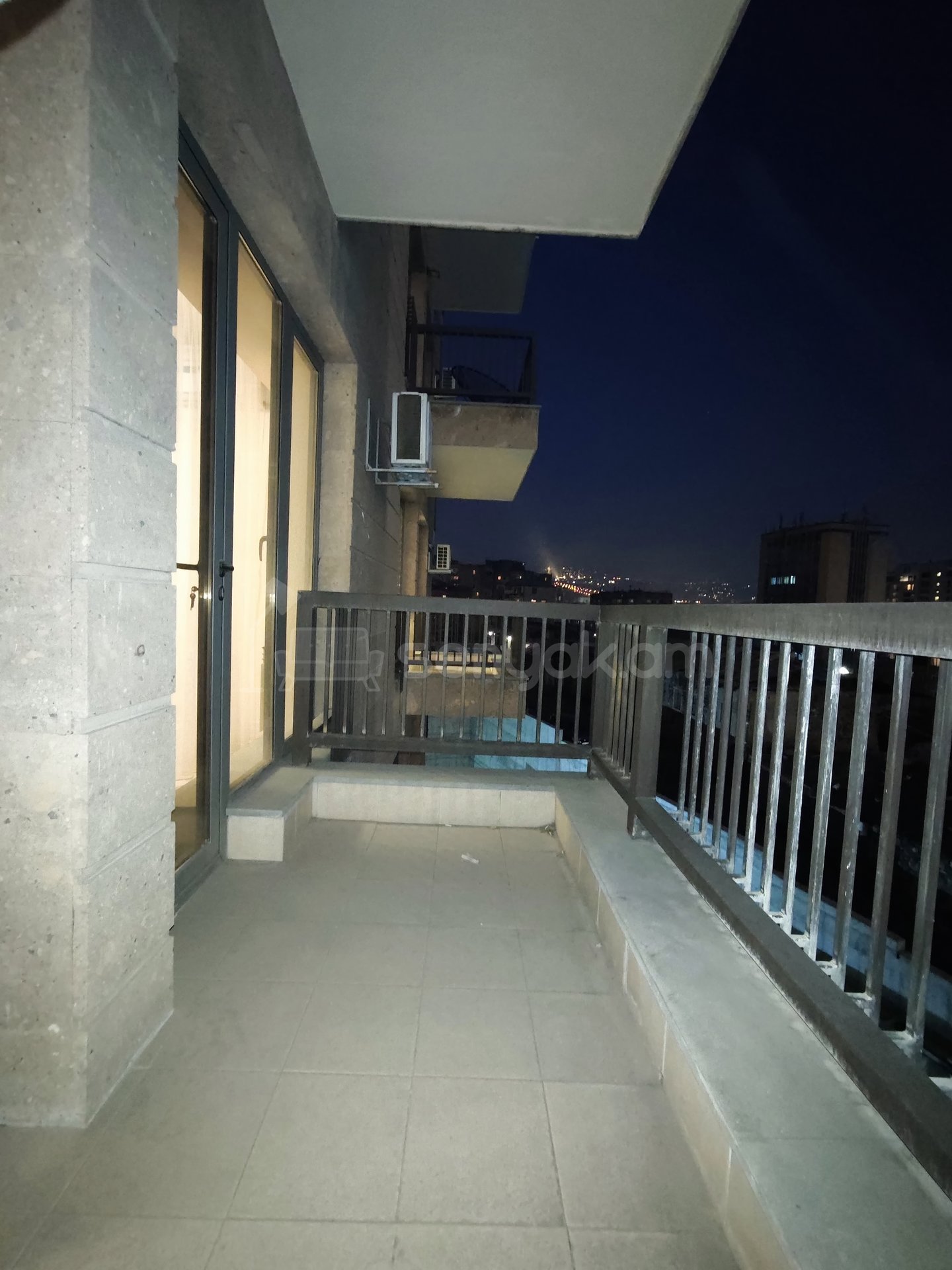 3 Սենյականոց Բնակարան Նորակառույցում, 121քմ, 5/14 հարկ, Կապիտալ Վերանորոգված