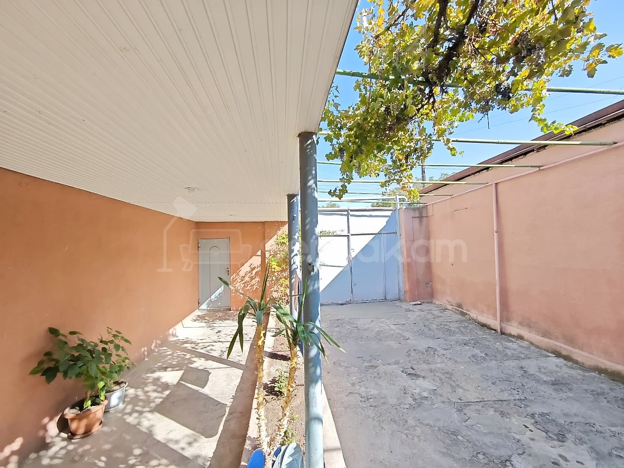 6 Սենյականոց Սեփական Տուն, 243քմ, Նորմալ Վիճակում, Ավտոտնակով