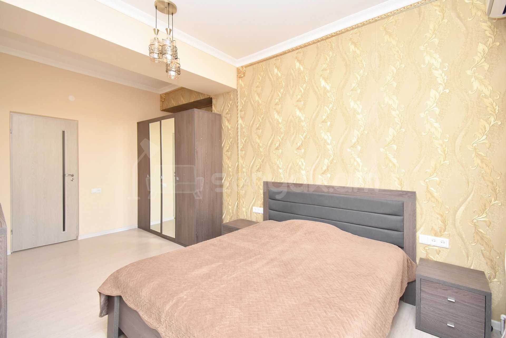 3 Սենյականոց Բնակարան Նորակառույցում, 110քմ, 6/14 հարկ, Կապիտալ Վերանորոգված