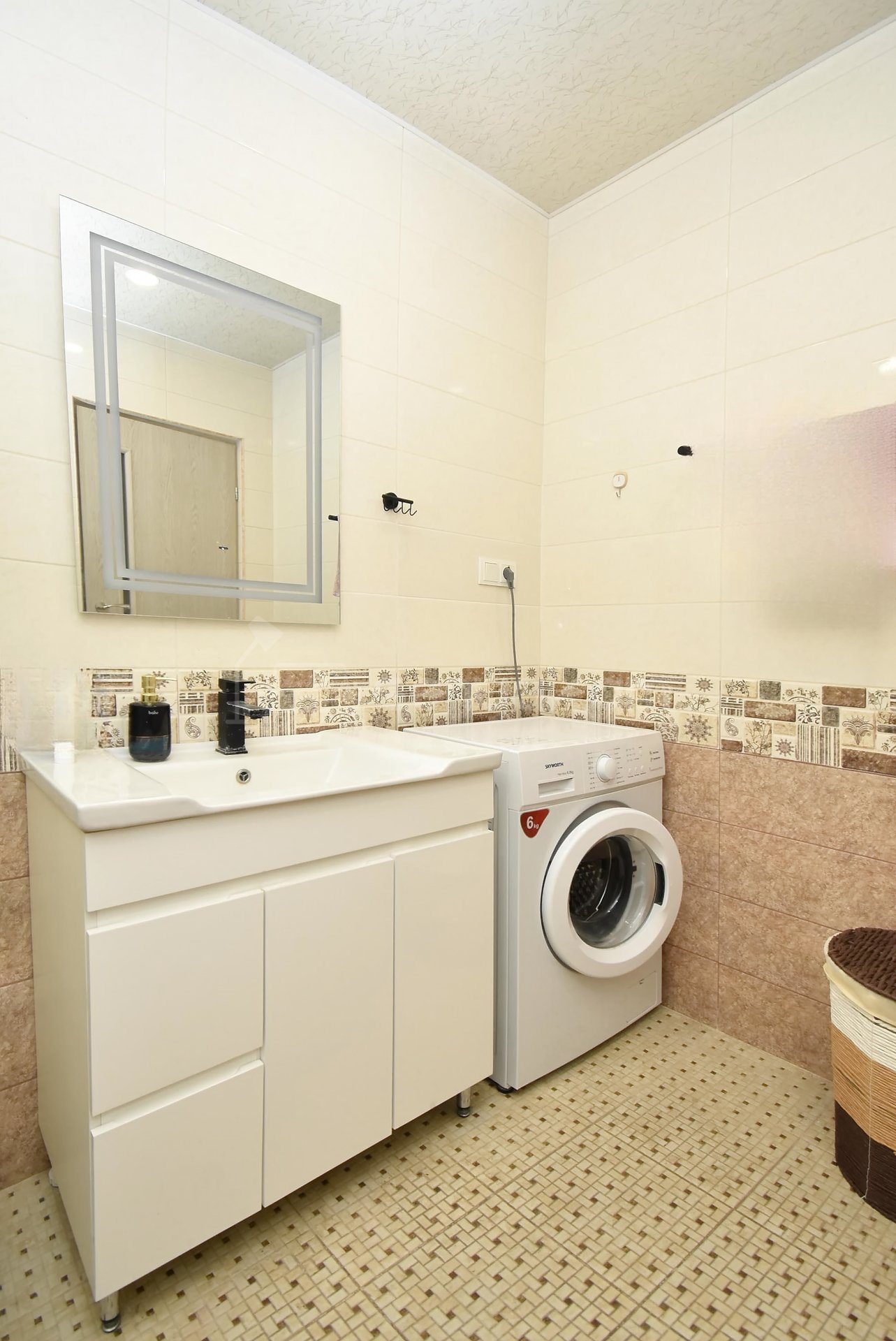 3 Սենյականոց Բնակարան Նորակառույցում, 110քմ, 6/14 հարկ, Կապիտալ Վերանորոգված