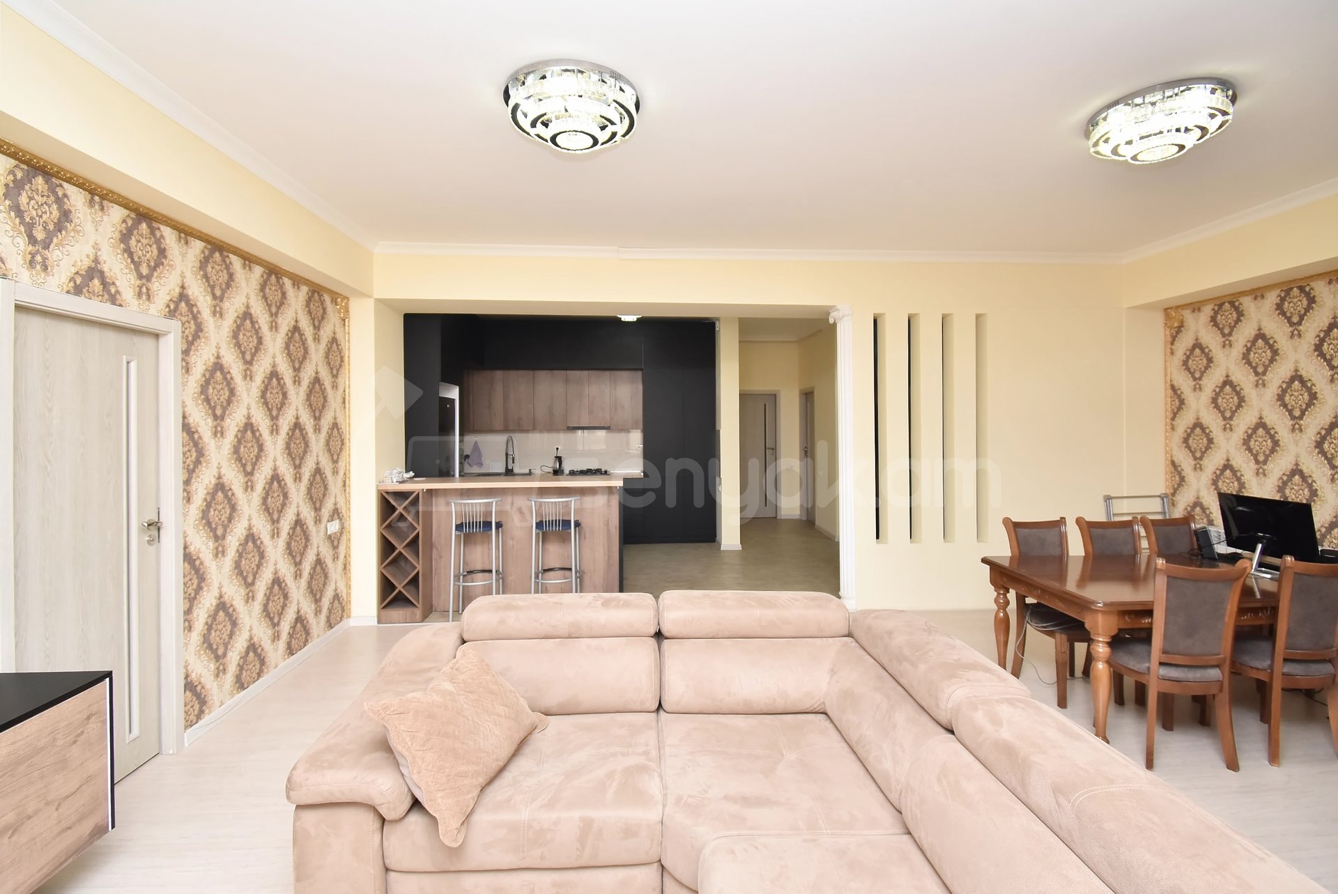 3 Սենյականոց Բնակարան Նորակառույցում, 110քմ, 6/14 հարկ, Կապիտալ Վերանորոգված