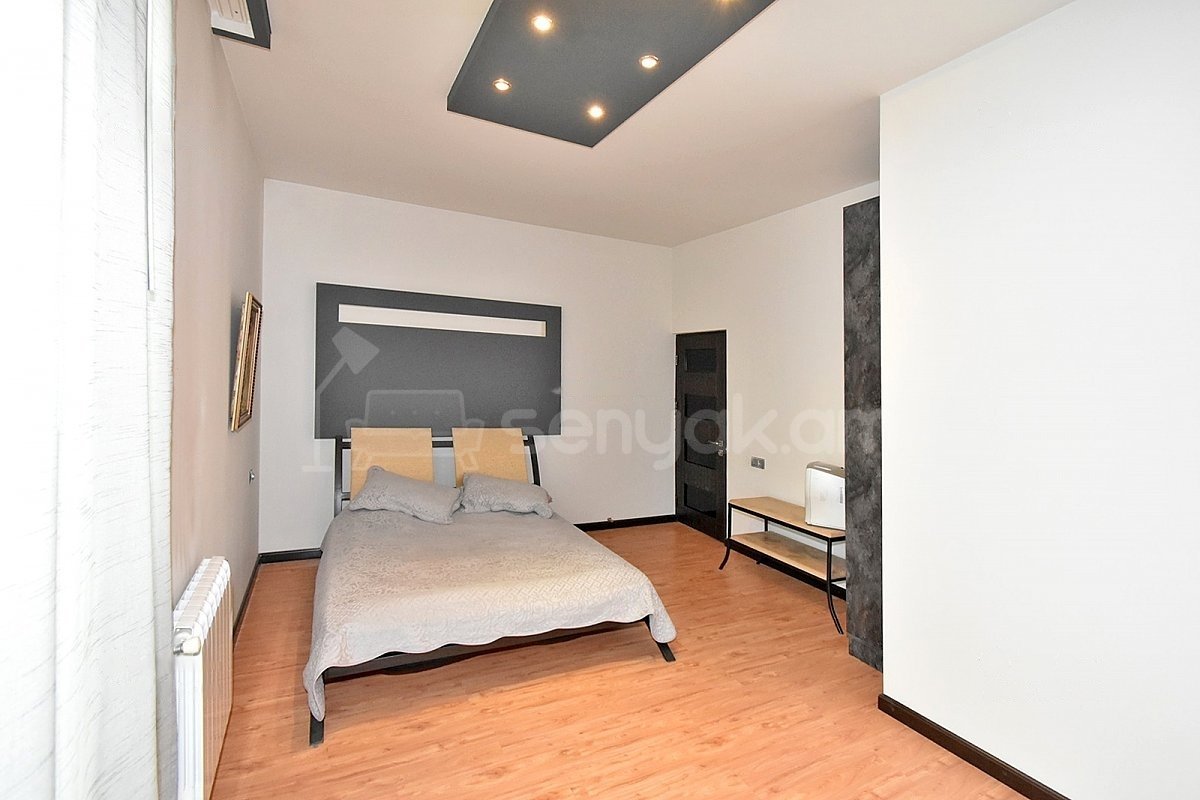 5 Սենյականոց Շքեղ Առանձնատուն, 315քմ, Ավտոտնակով