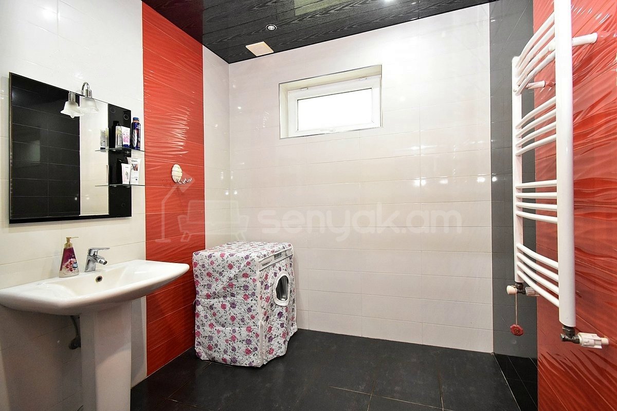 5 Սենյականոց Շքեղ Առանձնատուն, 315քմ, Ավտոտնակով