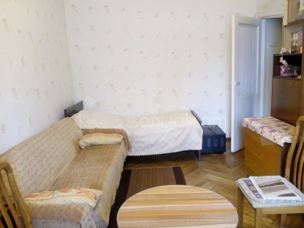 1 Սենյականոց Բնակարան Քարե Շենքում, 29քմ, 1/4 հարկ, Նորմալ Վիճակում