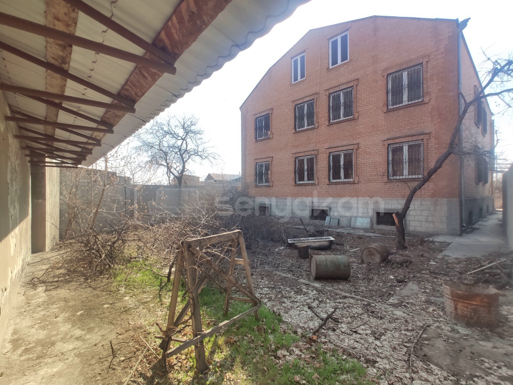 8 Սենյականոց Սեփական Տուն, 739քմ, Կոսմետիկ Վերանորոգված