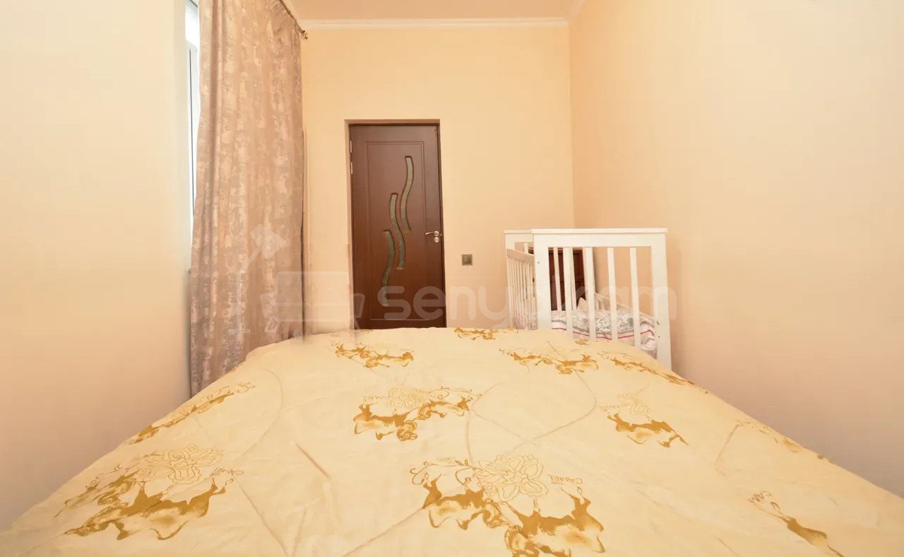 3 Սենյականոց Բնակարան Քարե Շենքում, 78քմ, 4/4 հարկ, Կապիտալ Վերանորոգված