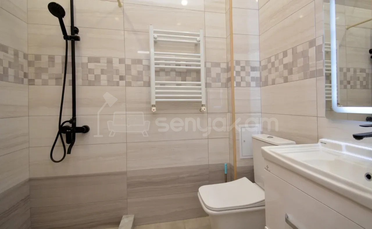 3 Սենյականոց Բնակարան Քարե Շենքում, 78քմ, 4/4 հարկ, Կապիտալ Վերանորոգված