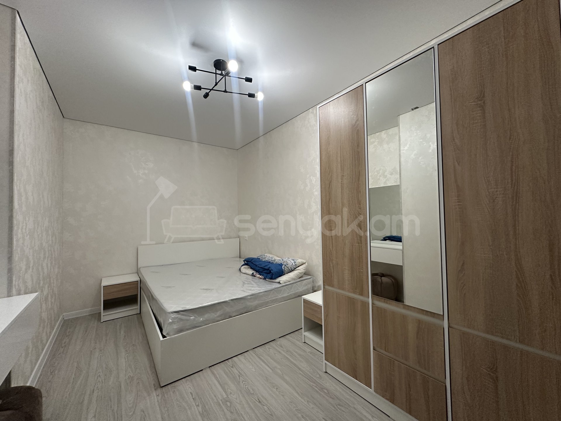 2 Սենյականոց Բնակարան, 47քմ, 11/15 հարկ, Դիզայներական Վերանորոգված, Կահավորված, Արևկող