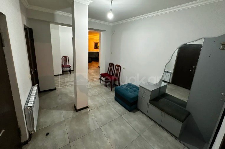 3 Սենյականոց Բնակարան, 85քմ, 1/9 հարկ, Կապիտալ Վերանորոգված, Կահավորված, Արևկող