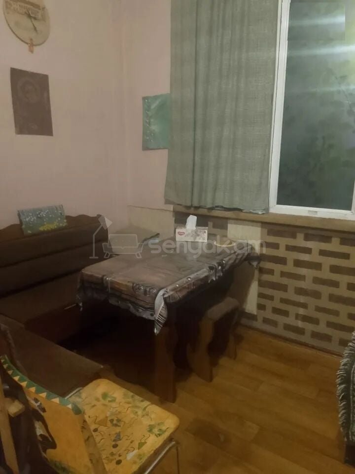 2 Սենյականոց Բնակարան Քարե Շենքում, 57քմ, 3/4 հարկ, Նորմալ Վիճակում