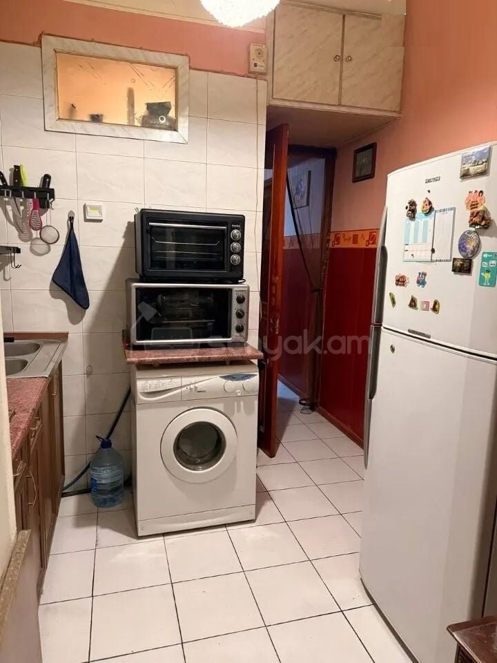 2 Սենյականոց Բնակարան Քարե Շենքում, 57քմ, 3/4 հարկ, Նորմալ Վիճակում