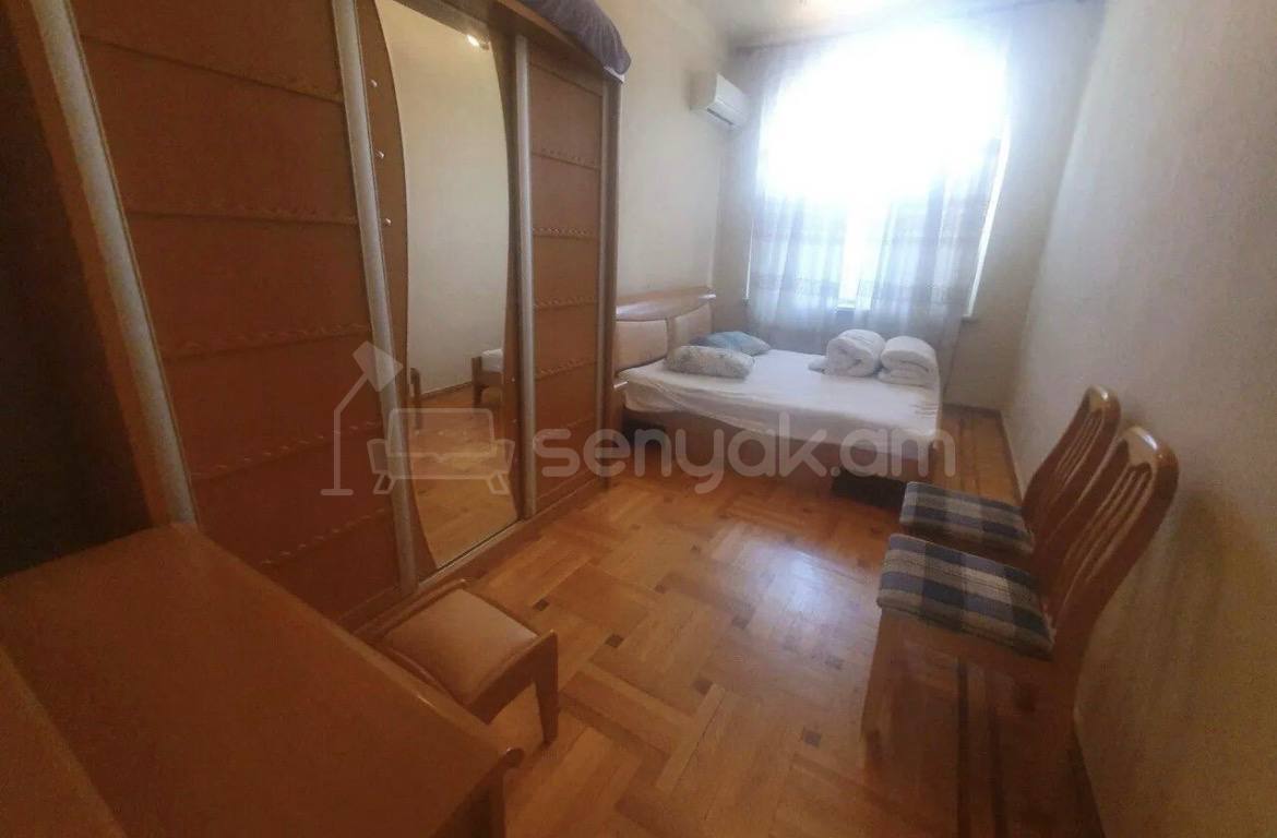 2 Սենյականոց Բնակարան Քարե Շենքում, 70քմ, 3/4 հարկ, Կապիտալ Վերանորոգված, Կահավորված, Արևկող