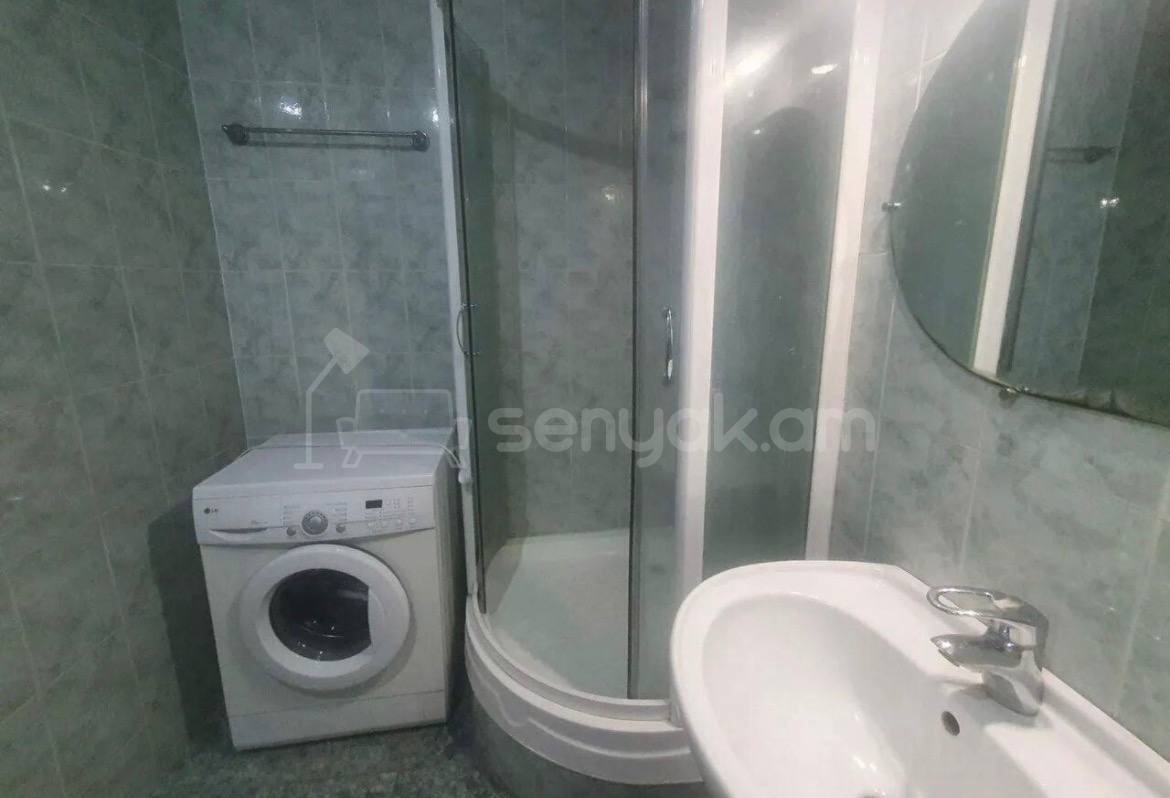 2 Սենյականոց Բնակարան Քարե Շենքում, 70քմ, 3/4 հարկ, Կապիտալ Վերանորոգված, Կահավորված, Արևկող