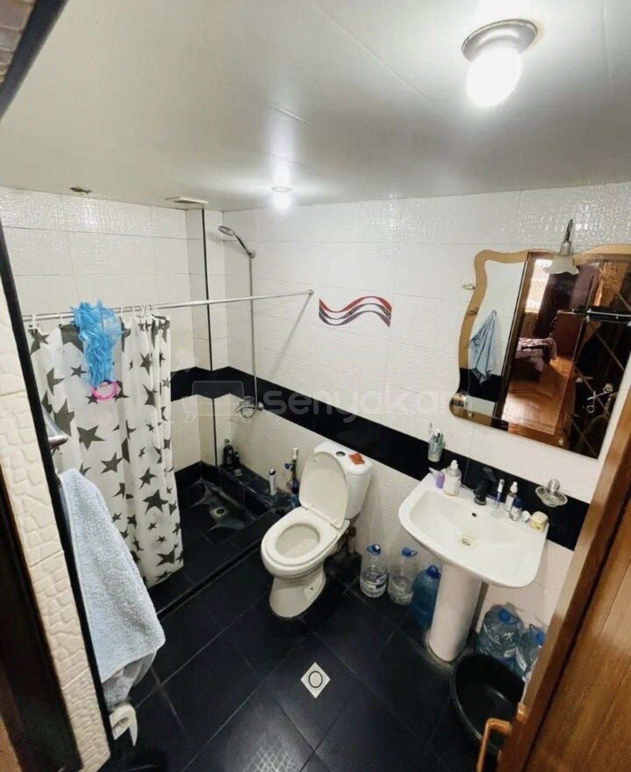 2 Սենյականոց Բնակարան Քարե Շենքում, 55քմ, 2/5 հարկ, Կապիտալ Վերանորոգված