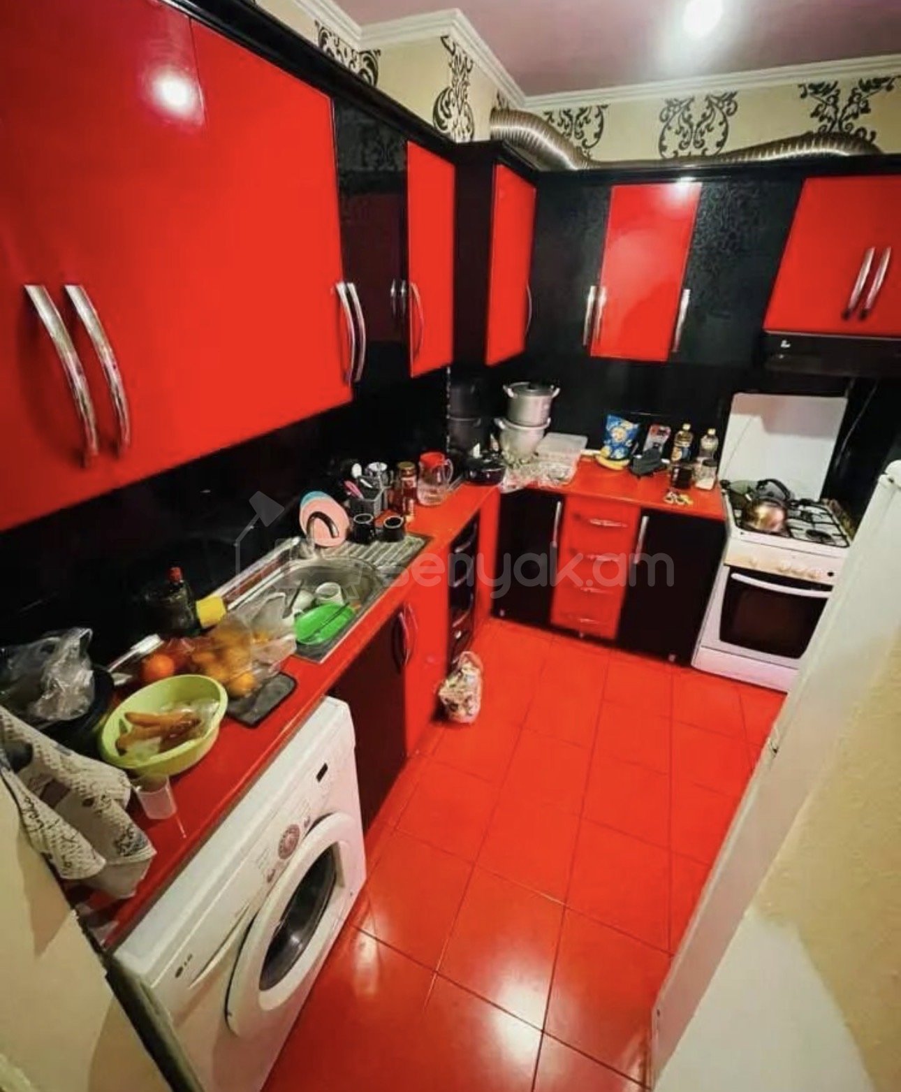 2 Սենյականոց Բնակարան Քարե Շենքում, 55քմ, 2/5 հարկ, Կապիտալ Վերանորոգված