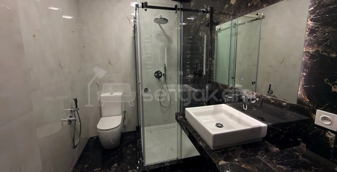 3 Սենյականոց Բնակարան Նորակառույցում, 128քմ, 5/17 հարկ, Դիզայներական Վերանորոգված