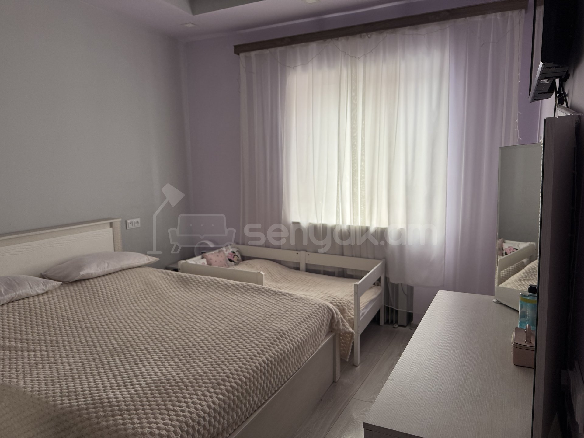 3 Սենյականոց Բնակարան Քարե Շենքում, 68քմ, 2/2 հարկ, Նորմալ Վիճակում