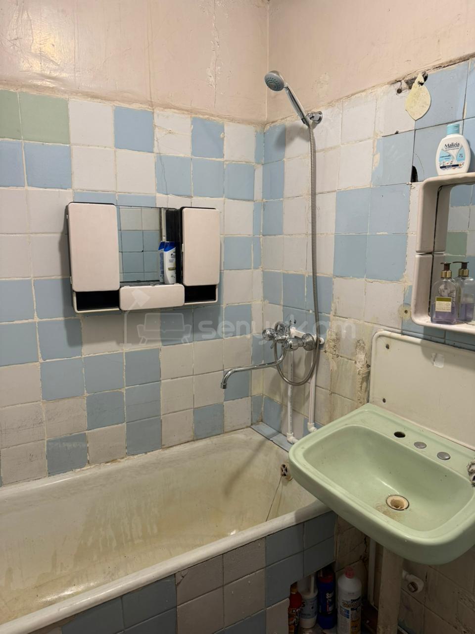 3 Սենյականոց Բնակարան, 80քմ, 7/9 հարկ, Նորմալ Վիճակում, Կահավորված