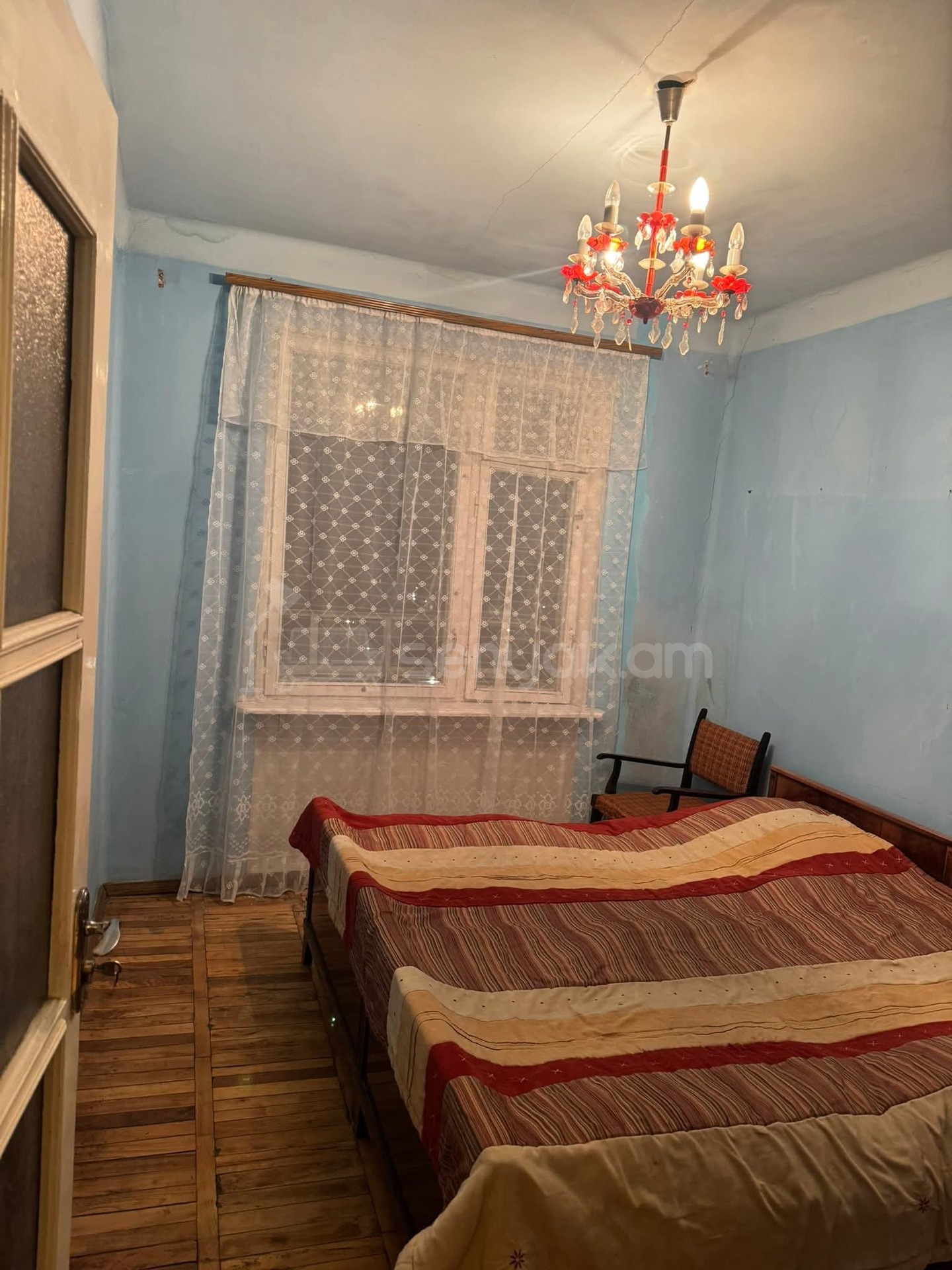 3 Սենյականոց Բնակարան, 80քմ, 7/9 հարկ, Նորմալ Վիճակում, Կահավորված