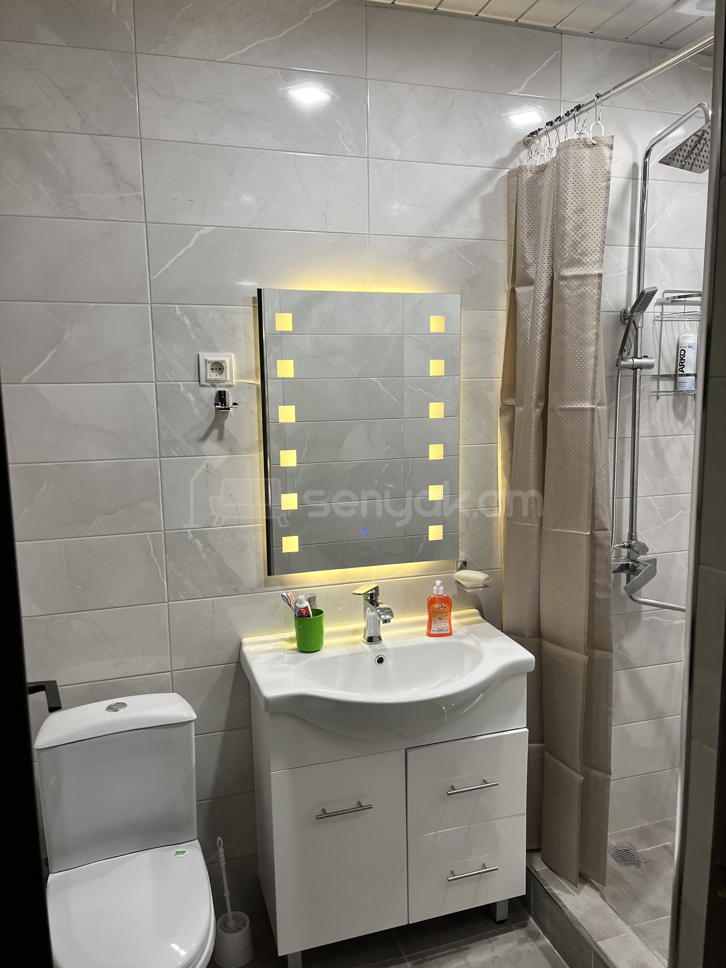 2 Սենյականոց Բնակարան Նորակառույցում, 60քմ, 6/18 հարկ, Դիզայներական Վերանորոգված, Կահավորված, Արևկող