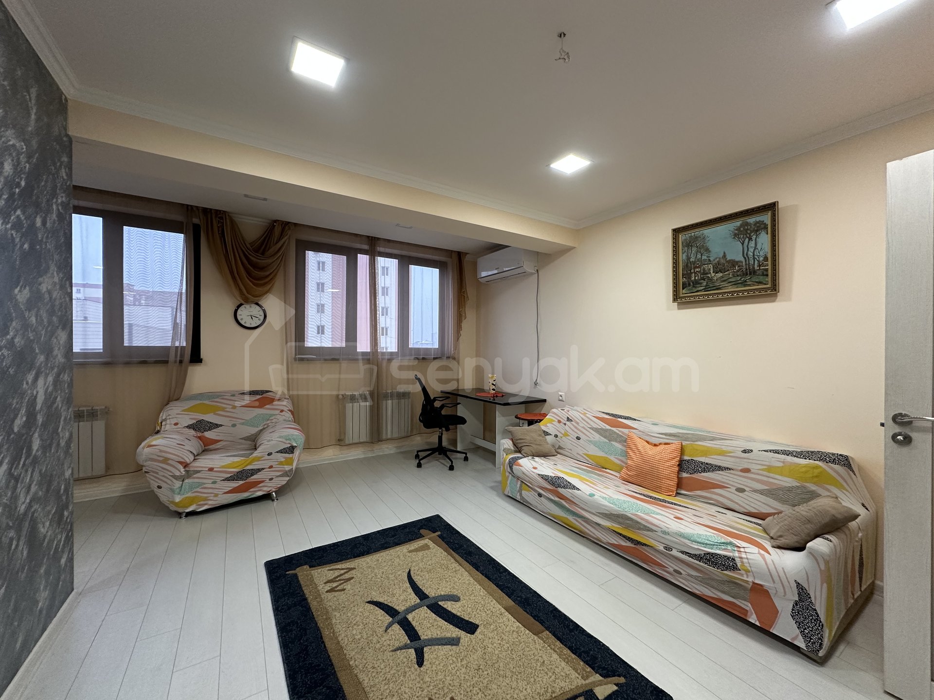 2 Սենյականոց Բնակարան Քարե Շենքում, 52քմ, 5/5 հարկ, Կապիտալ Վերանորոգված, Կահավորված, Արևկող