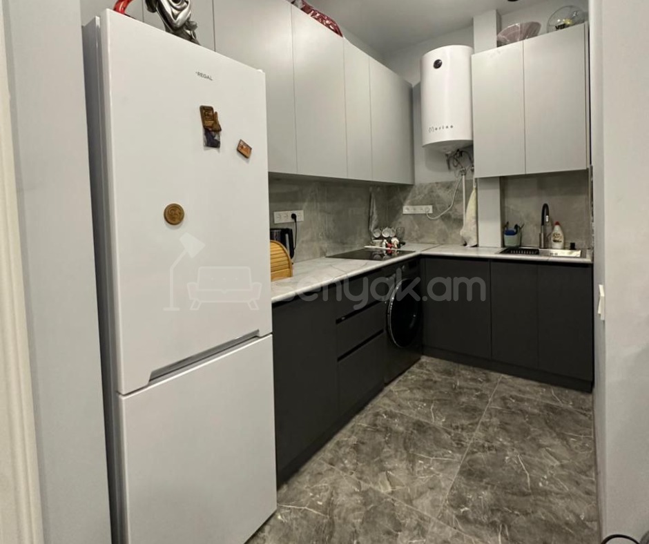 2 Սենյականոց Բնակարան Նորակառույց Քարե Շենքում, 50քմ, 1/4 հարկ, Դիզայներական Վերանորոգված