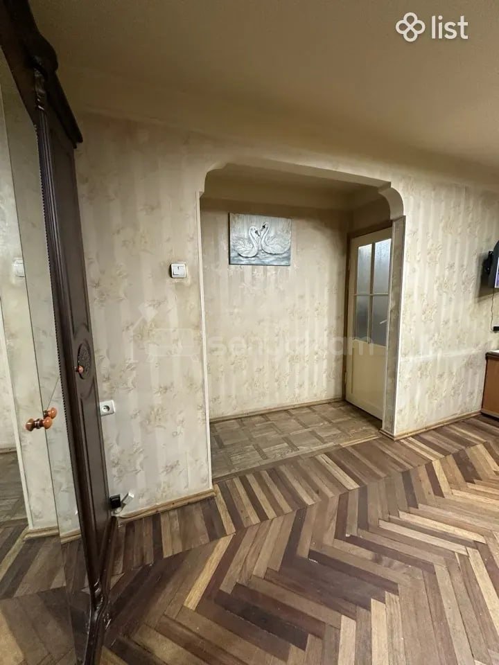 2 Սենյականոց Բնակարան Քարե Շենքում, 50քմ, 1/4 հարկ, Կապիտալ Վերանորոգված