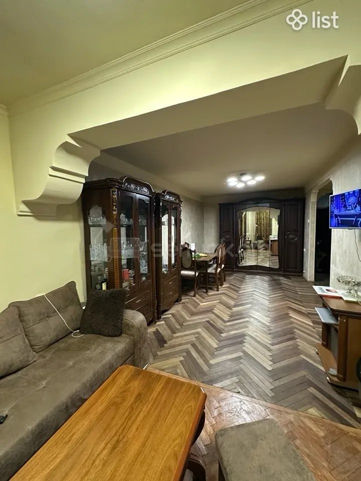 2 Սենյականոց Բնակարան Քարե Շենքում, 50քմ, 1/4 հարկ, Կապիտալ Վերանորոգված