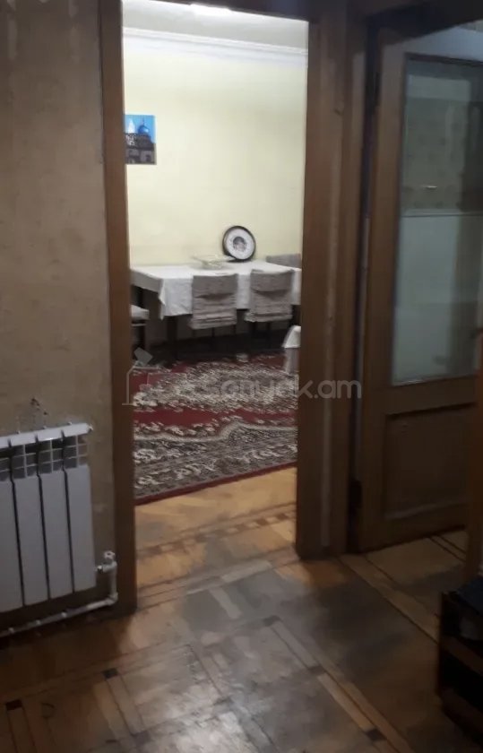 1 Սենյականոց Բնակարան, 48քմ, 4/9 հարկ, Նորմալ Վիճակում, Կահավորված