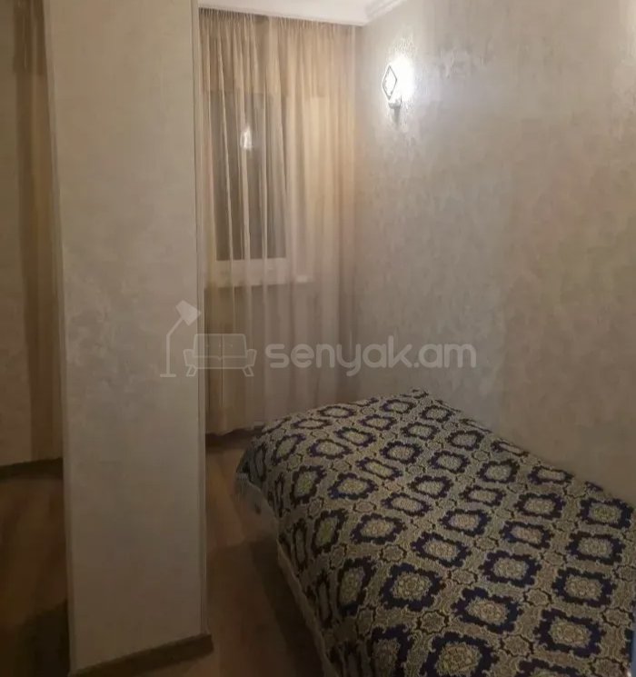 3 Սենյականոց Բնակարան, 77քմ, 5/9 հարկ, Նորմալ Վիճակում, Կահավորված, Արևկող