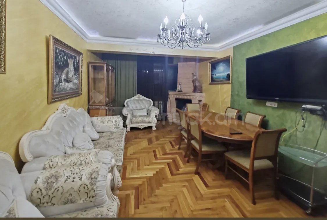 3 Սենյականոց Բնակարան, 82քմ, 6/9 հարկ, Կապիտալ Վերանորոգված, Կահավորված, Արևկող