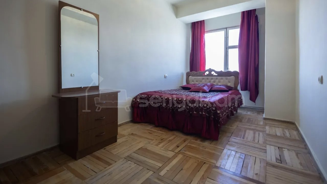 3 Սենյականոց Բնակարան, 85քմ, 8/14 հարկ, Կապիտալ Վերանորոգված, Կահավորված, Արևկող