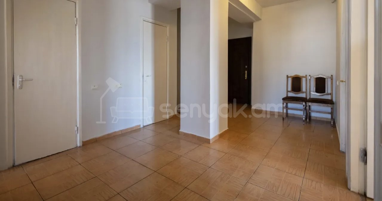 1 Սենյականոց Բնակարան Քարե Շենքում, 40քմ, 1/5 հարկ, Կապիտալ Վերանորոգված, Կահավորված