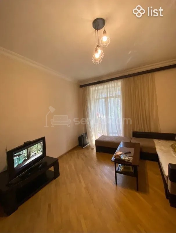 1 Սենյականոց Բնակարան Քարե Շենքում, 40քմ, 1/5 հարկ, Կապիտալ Վերանորոգված, Կահավորված