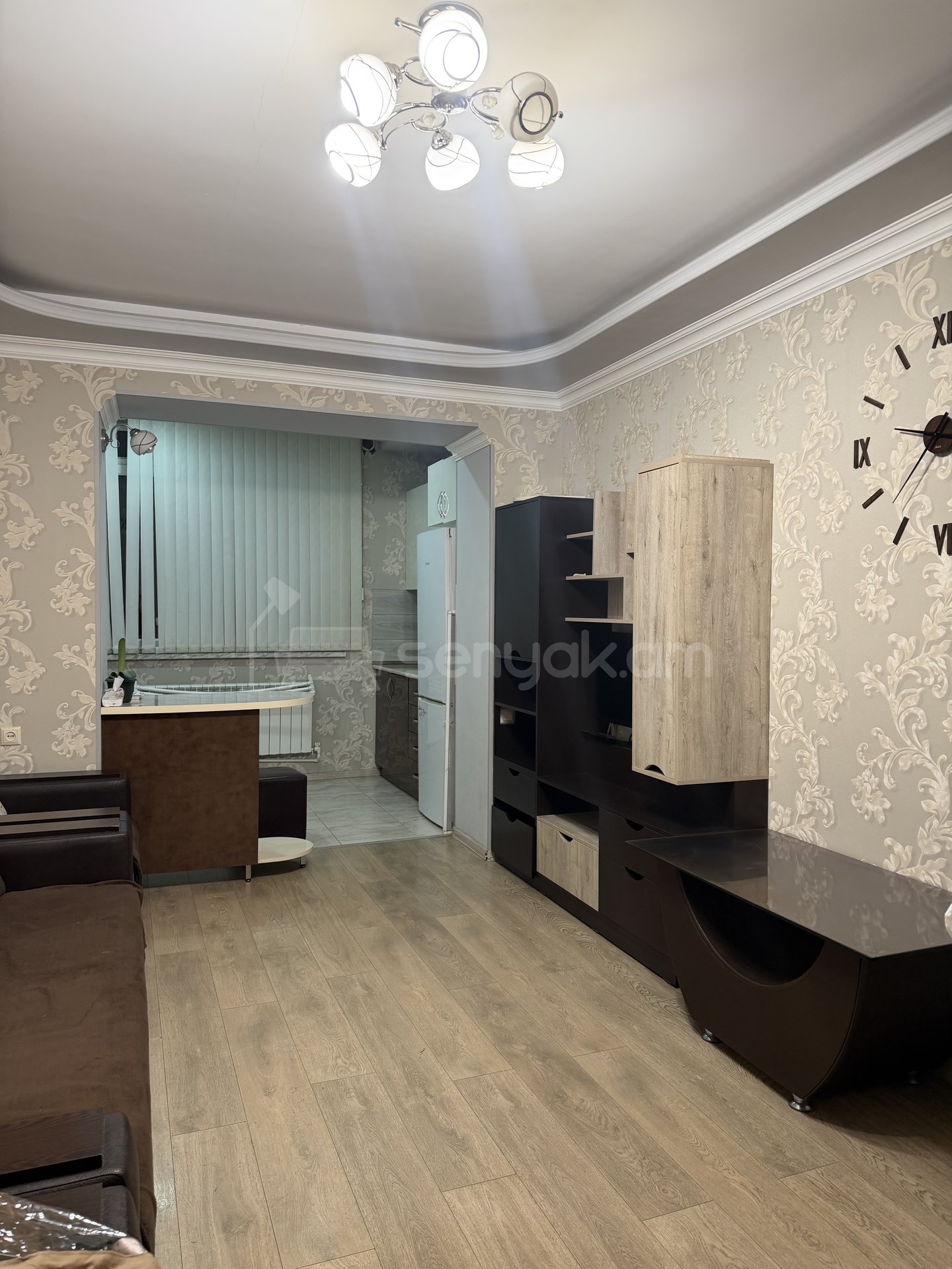 2 Սենյականոց Բնակարան Քարե Շենքում, 44քմ, 4/5 հարկ, Կապիտալ Վերանորոգված