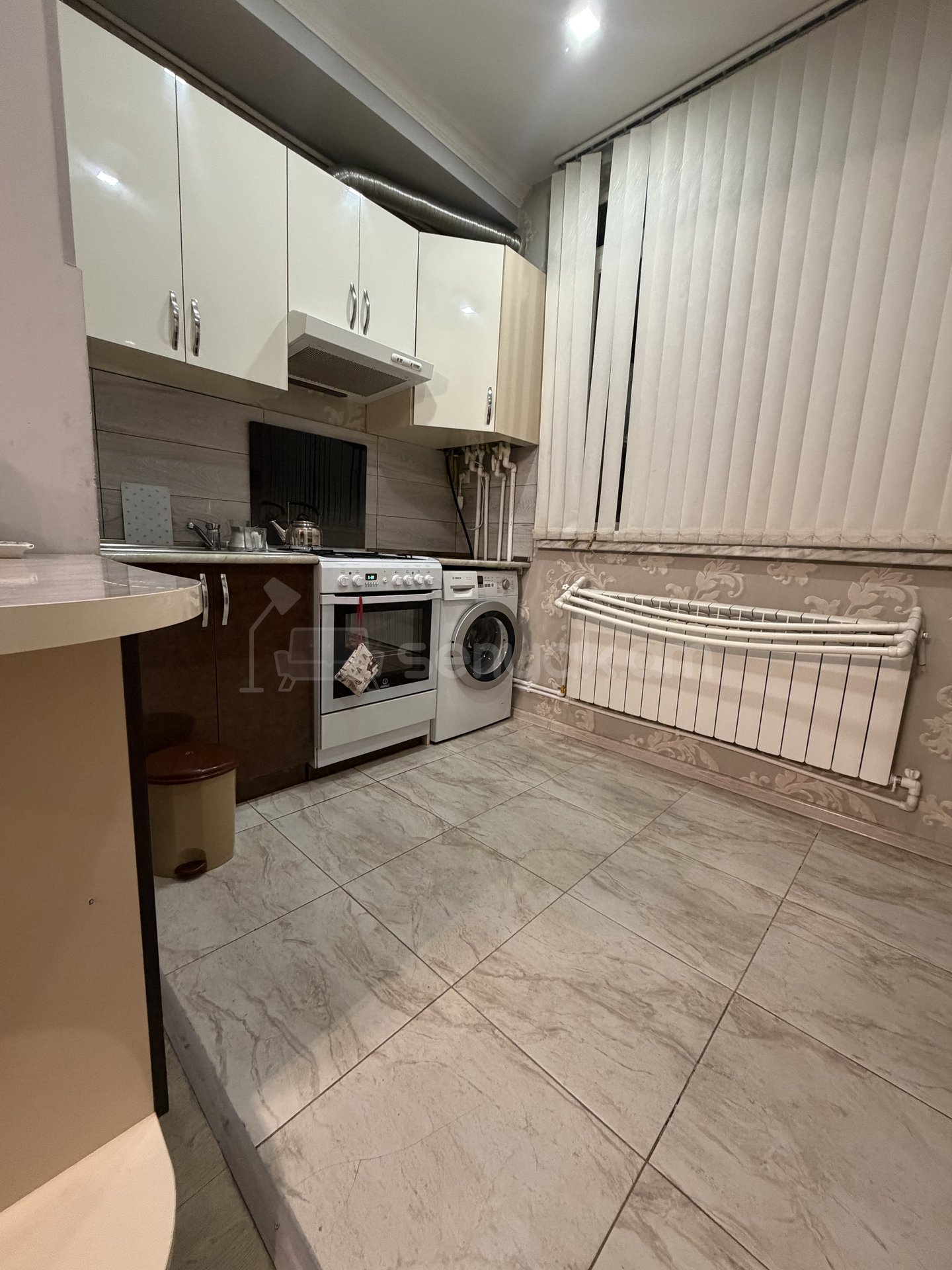 2 Սենյականոց Բնակարան Քարե Շենքում, 44քմ, 4/5 հարկ, Կապիտալ Վերանորոգված