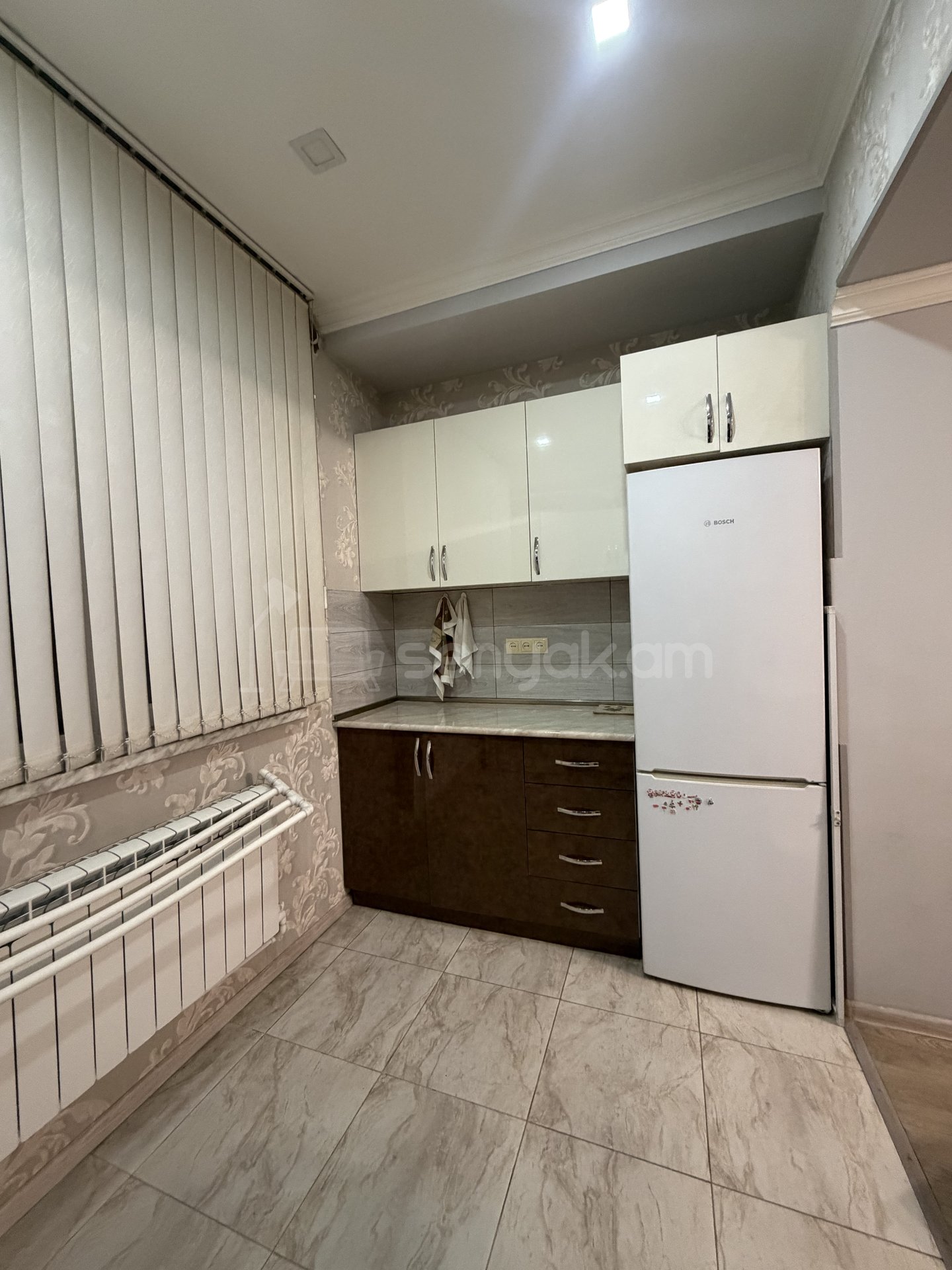 2 Սենյականոց Բնակարան Քարե Շենքում, 44քմ, 4/5 հարկ, Կապիտալ Վերանորոգված