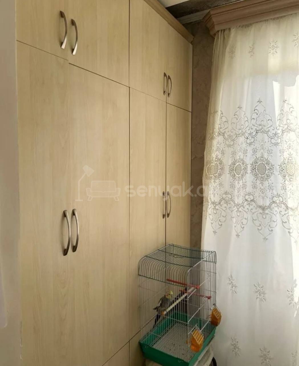 3 Սենյականոց Բնակարան Քարե Շենքում, 75քմ, 5/5 հարկ, Նորմալ Վիճակում, Կահավորված, Արևկող